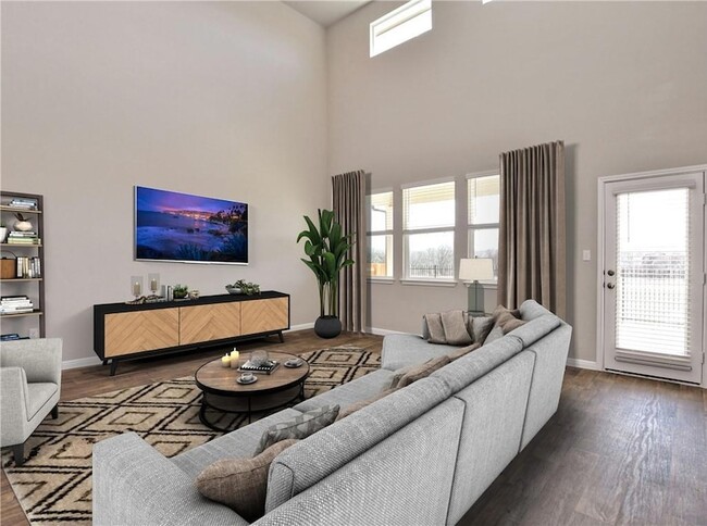 Photo - 401 Rainmaker Ln