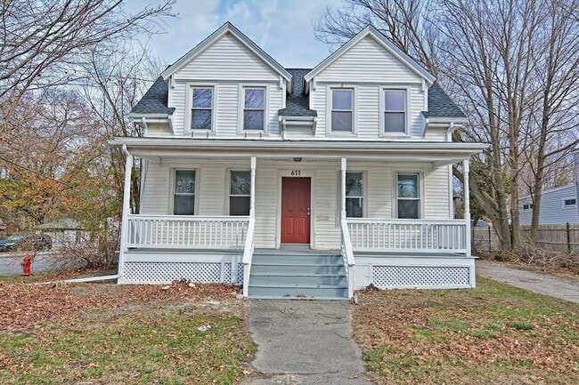 Building Photo - 611 N Main St Unit 2