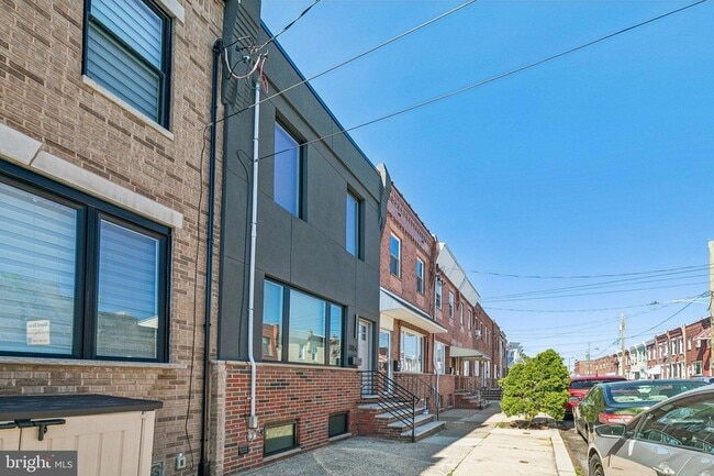 Photo - 3156 Almond St