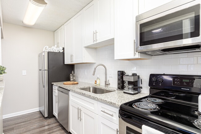 Photo - 400 Winchester