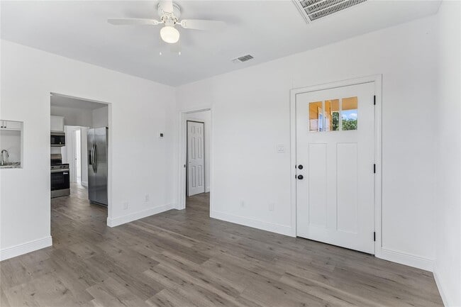 Photo - 255 Foothill Rd