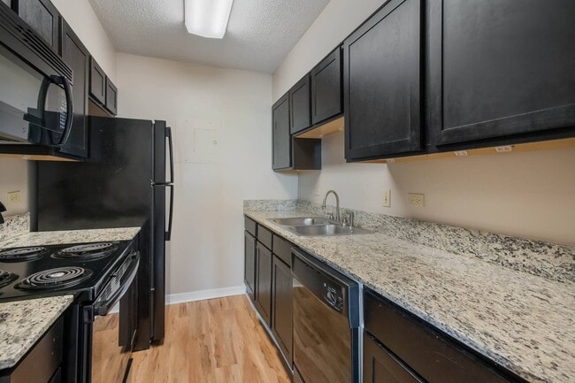 Photo - Esplanade at City Park