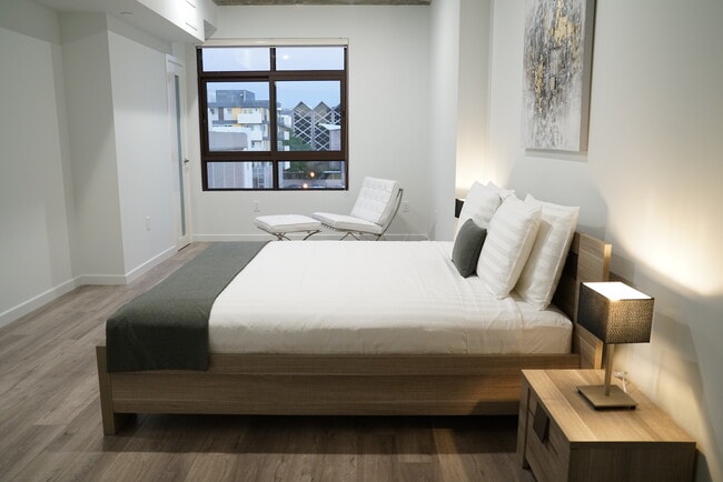 Type D - Maia Avira at Glendale