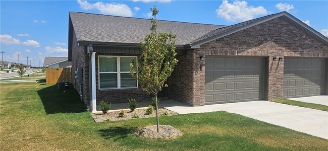 Photo - 6814 Toby St