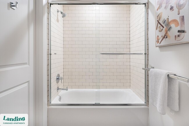 Photo - 933 McGee St Unit 2-810.1411592