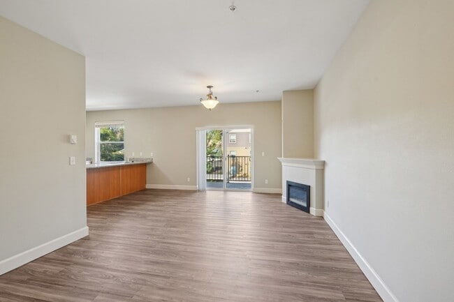 Photo - Aspen Grove Apartments