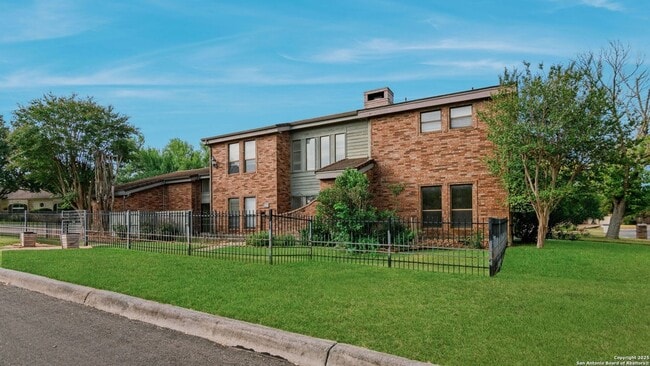 Photo - 29541 Summer Sweet Cir