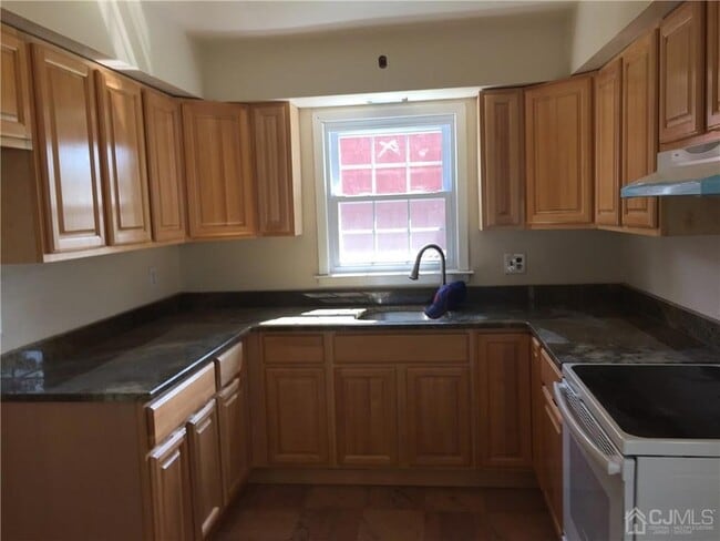 Photo - 39 Spruce St Unit 1