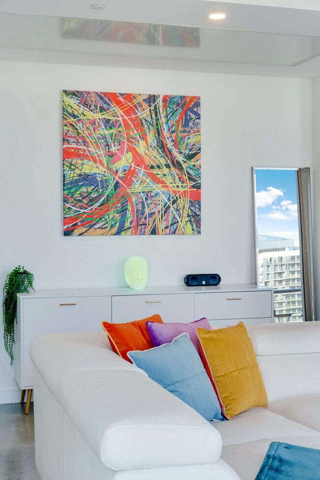 Photo - 151 SE 1st St Unit FL30-ID1357114P