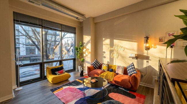 Building Photo - 1715 8th St NW Unit SI ID1403624P