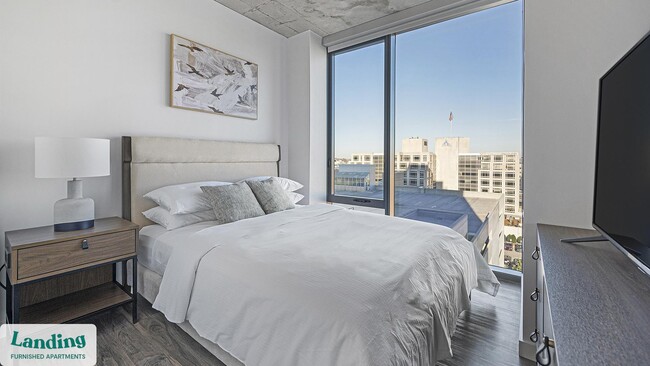 Building Photo - 2010 West End Ave Unit 714.739426