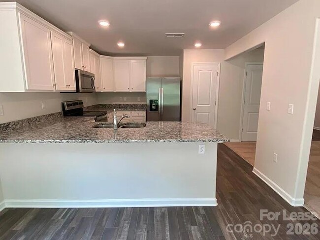 Photo - 216 Caffee Dr