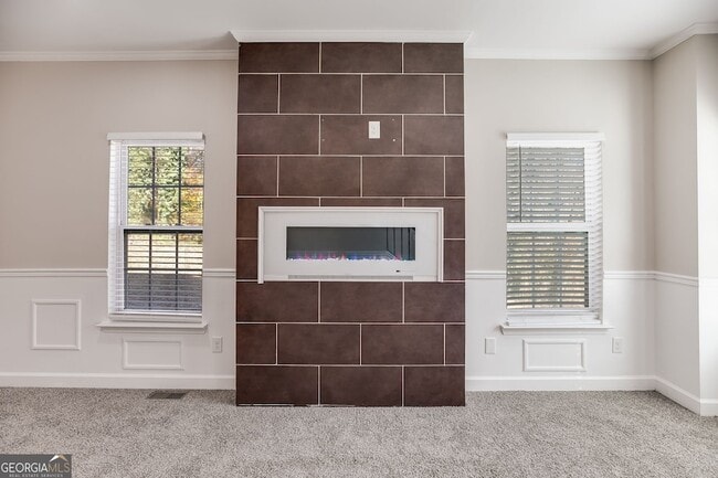 Photo - 960 N Grand Ave NW