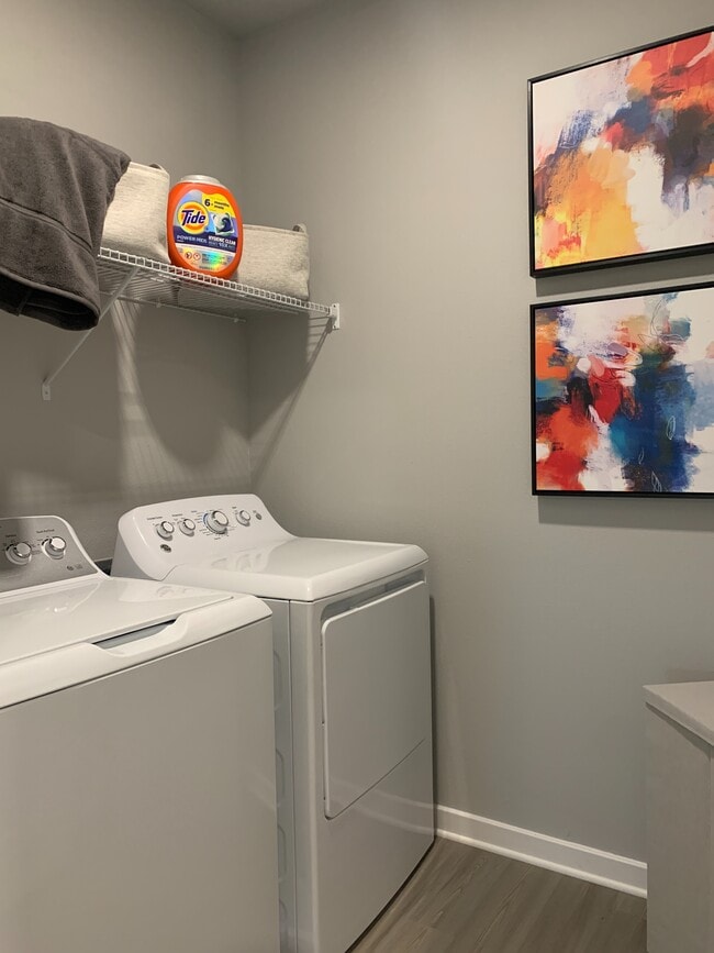 Dwell Oviedo - Dwell Oviedo