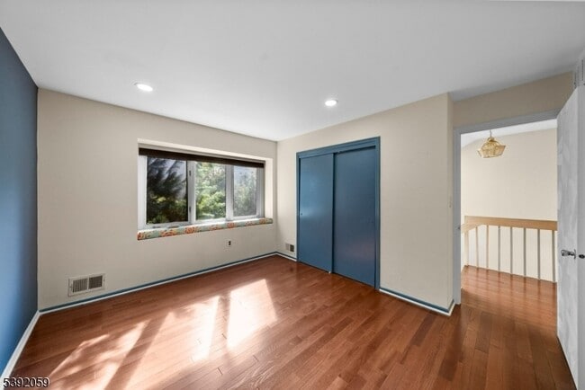 Photo - 148 Riverbend Dr