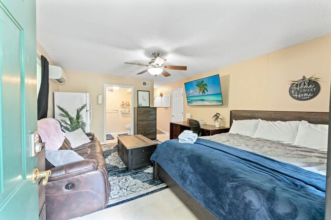 Photo - 15652 Coastal Ln Unit SI ID1578488P