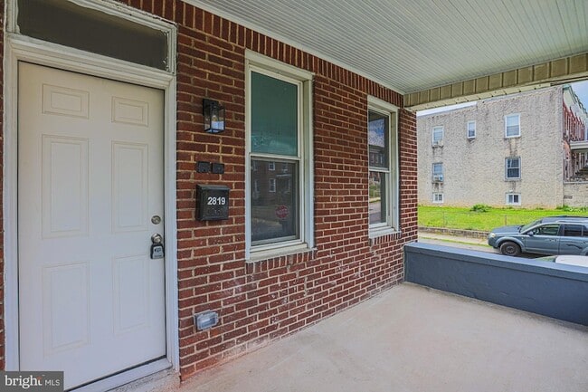 Photo - 2819 Presbury St