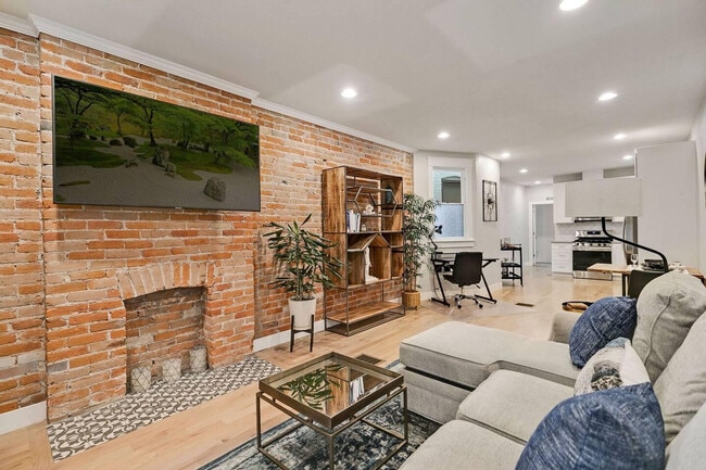 Photo - 3022 California St Unit ID1013136P