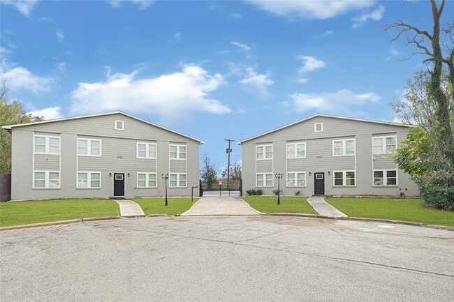 Photo - 4322 Alconbury Ln Unit 2