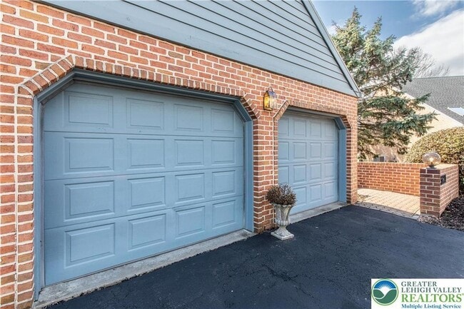 Photo - 5721 Crawford Dr