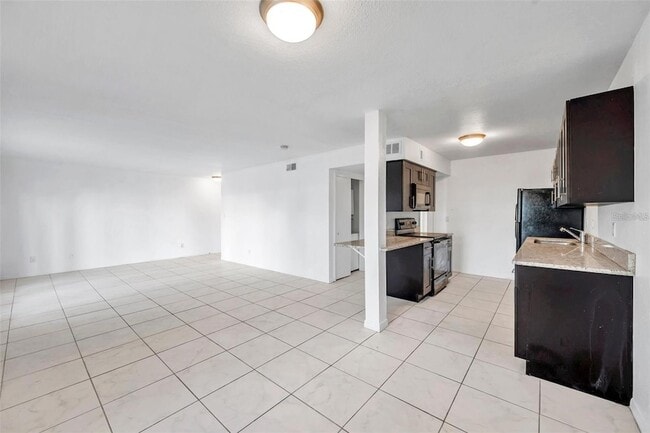 Photo - 107 Sea Horse Dr SE Unit A