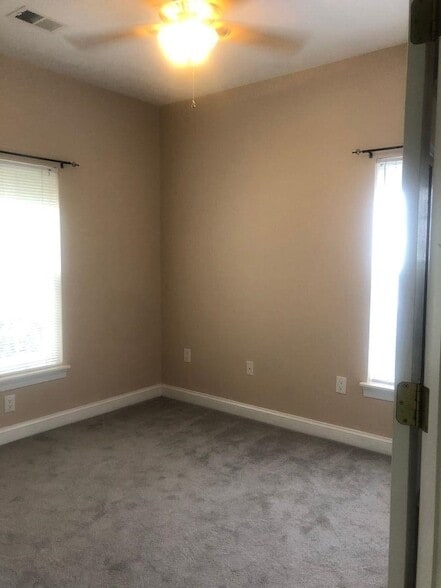 Photo - 5090 Windsor Green Way