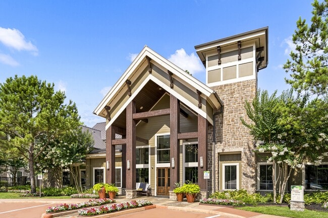 Leasing Office - The Woodlands Lodge