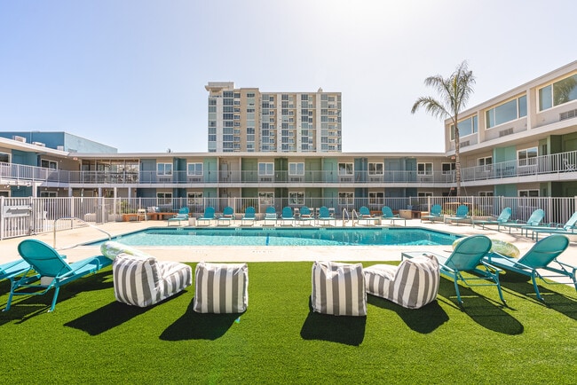 Photo - ArtHaus Jack London