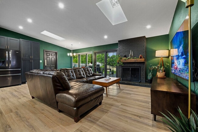 Photo - 4807 Carsonhill Dr Unit SI ID1492696P