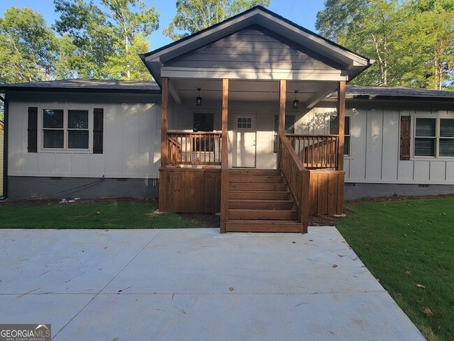 Photo - 402 Loblolly Ridge Rd