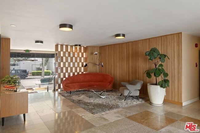 Photo - 1025 Kings Rd