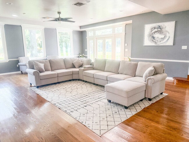 Building Photo - 34902 Greensteele Rd Unit ID1234458P