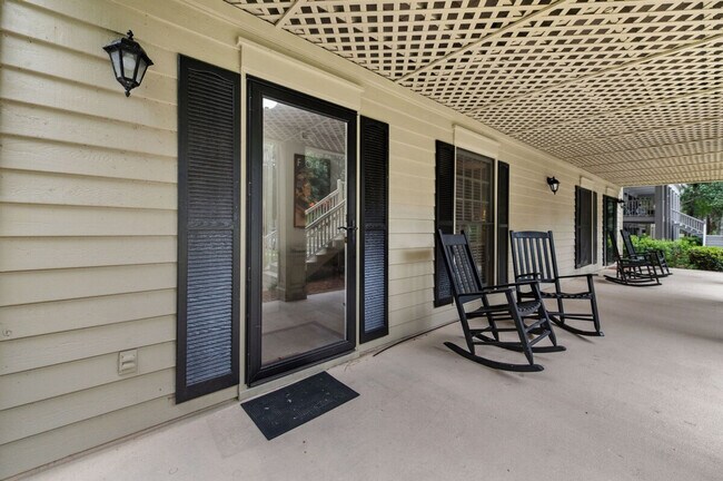 Photo - 462 Masters Dr Unit SI ID1253450P