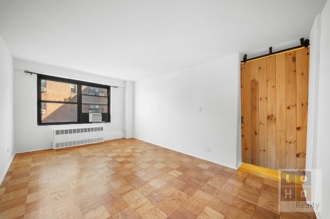 Photo - 268 E Broadway Unit B1905