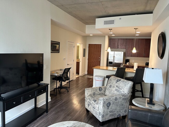 Photo - 400 S Tryon St Unit ID1344173P