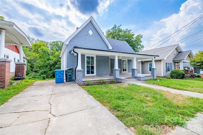 Photo - 609 W Liberty St