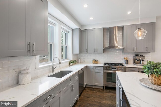 Photo - 4023 New Hampshire Ave NW