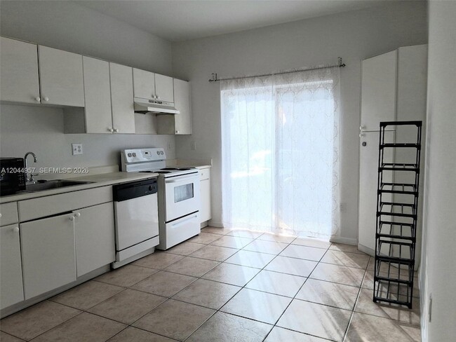 Photo - 6972 NW 179th St Unit 1064