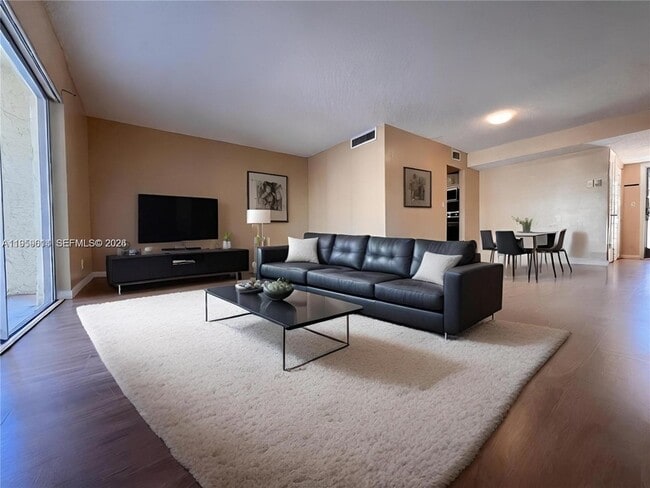 Building Photo - 3300 Spanish Moss Terrace Unit 2062