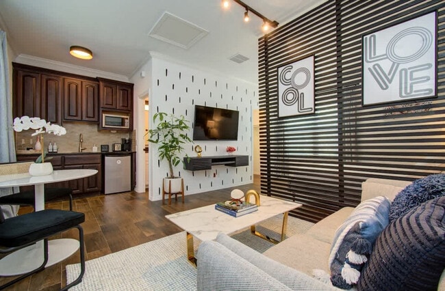 Photo - 2617 Yale St Unit ID1225770P