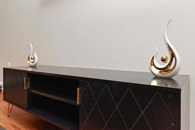 Photo - 702 E Ferry St Unit ID1228685P