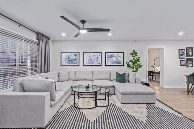 Building Photo - 8401 E Virginia Ave Unit SI ID1558680P