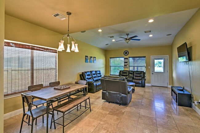 Photo - 2735 Broadway St Unit SI ID1546437P
