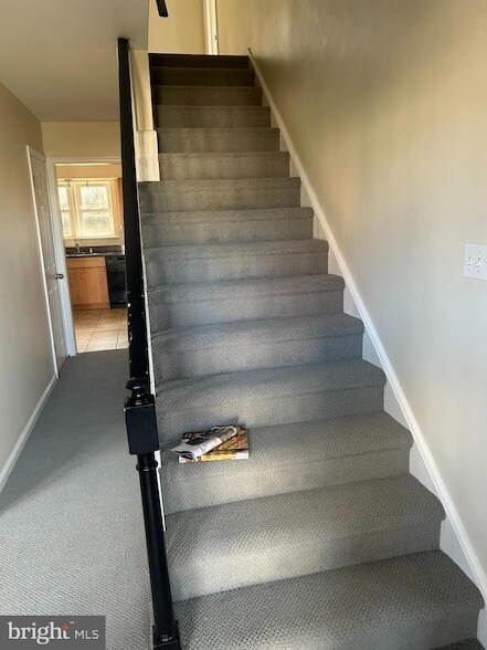 Photo - 3013 Nash Pl SE