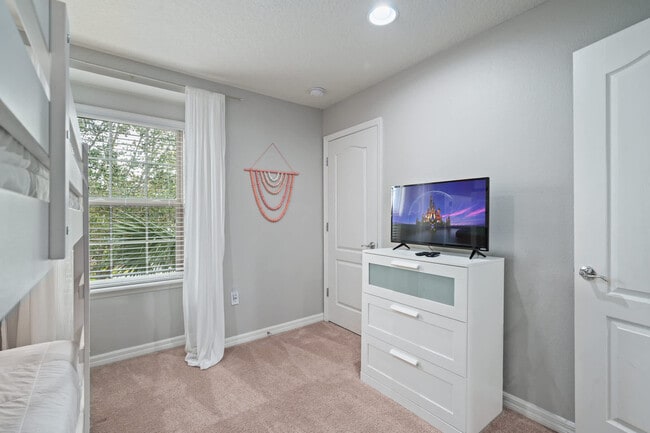 Building Photo - 2058 Rome Dr Unit ID1035498P