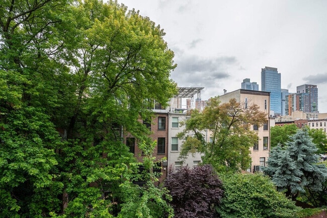 Photo - 444 W 48th St Unit ID1047354P