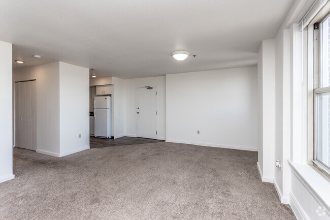 2BR, 1BA - Hepburn/1,144 SF - LeClaire