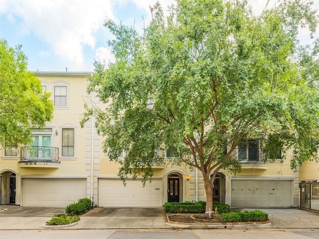 Photo - 3511 Yupon St