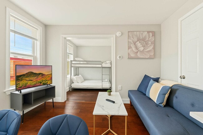 Building Photo - 128 Bainbridge St Unit ID1055770P