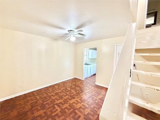Photo - 6257 Manor Rd Unit B